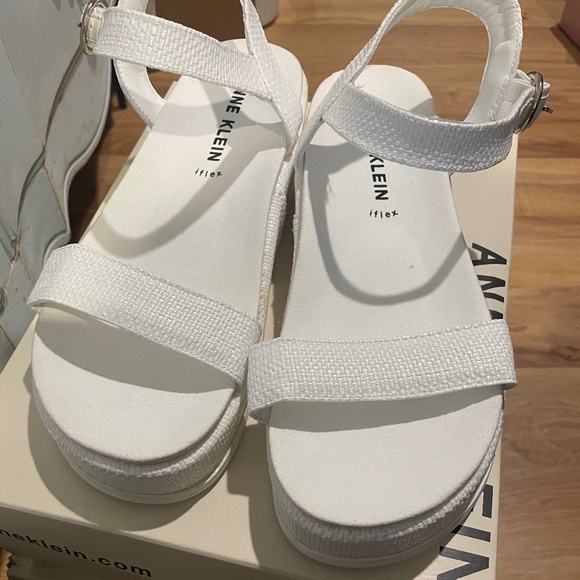 Shoes Never Worn :) - Picture 1 of 3